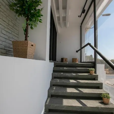 Joseph'spot Center Aparthotel Paphos