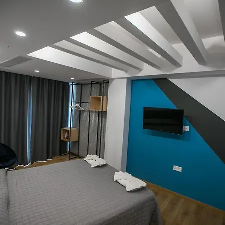 Joseph'spot Center Aparthotel 2*