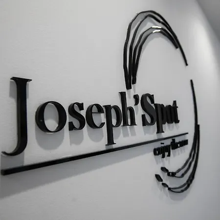 Joseph'spot Center شقة فندقية