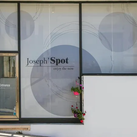 Joseph'spot Center 2* بافوس